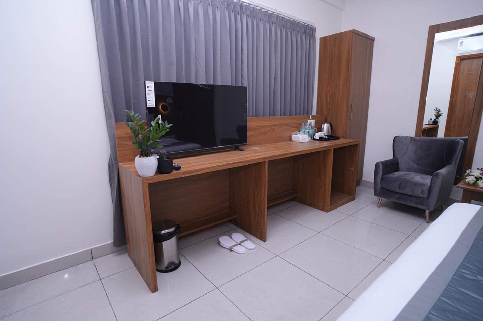 WhatsApp Image 2025-12-07 at 2.33.47 PM